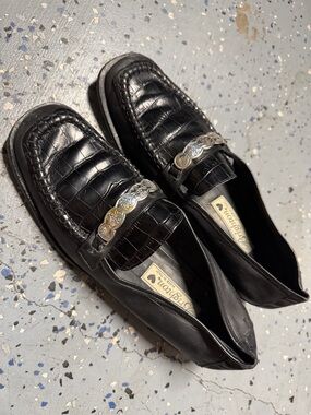 Brighton Women’s  Black Croc-Embossed Leather Loafers with Silver-Tone Bit